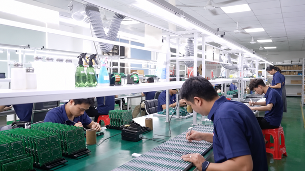 Shenzhen Jutai Comm Co., Ltd. Hersteller-Produktionslinie
